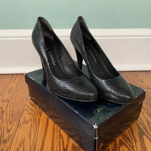 Pour La Victoire Black Snakeskin Sheila Heels
